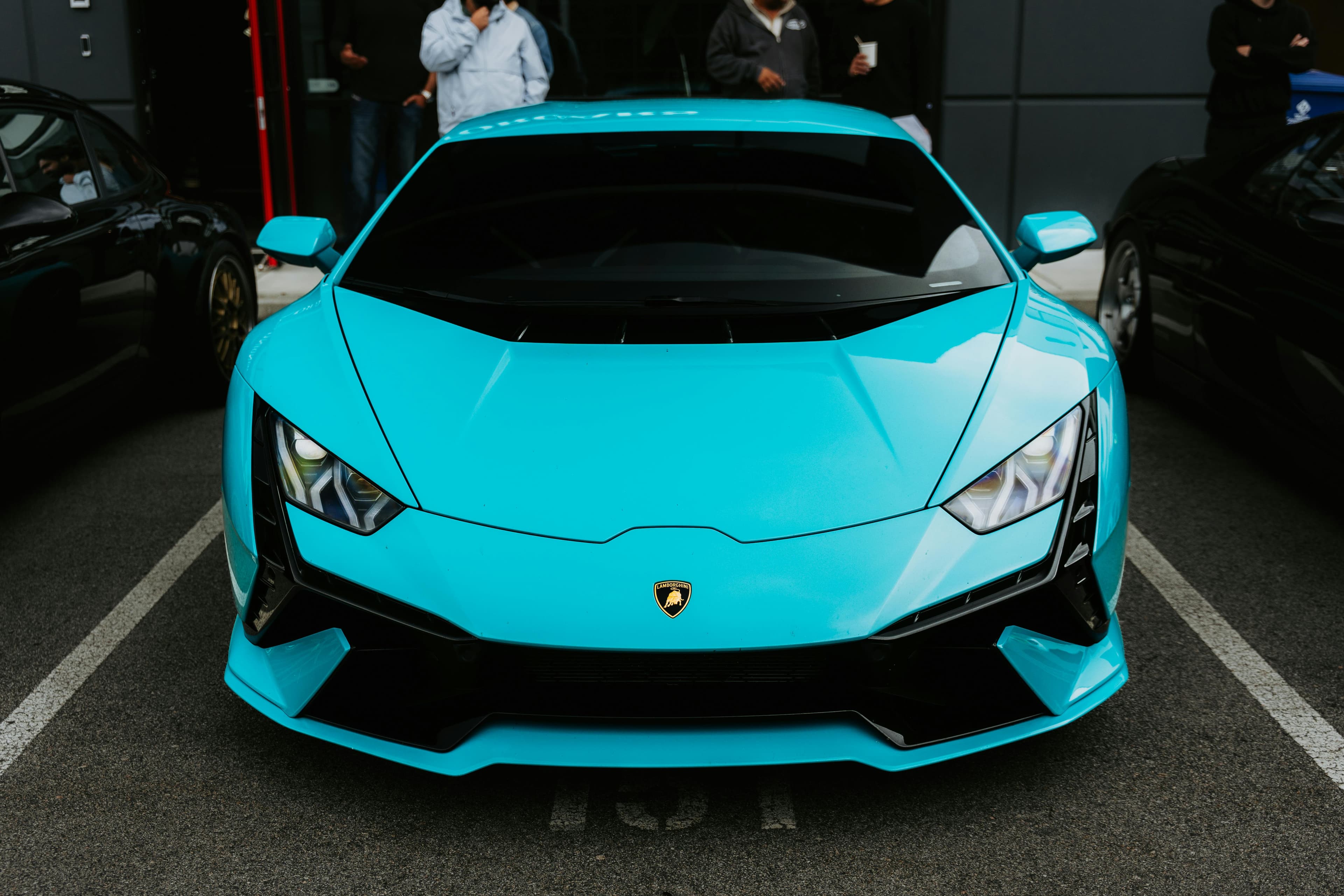 Lamborghini Huracan teal
